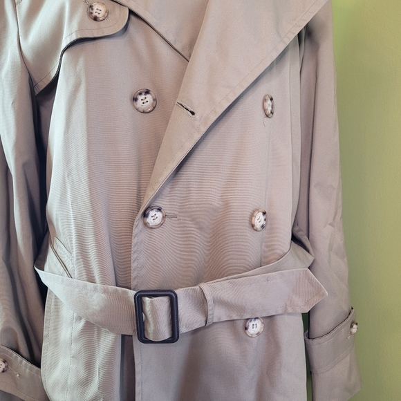 Woodmere Mens Trench Coat Sz 40 R Removable Lining Tan Buttons Pockets VTG Korea - Picture 5 of 14